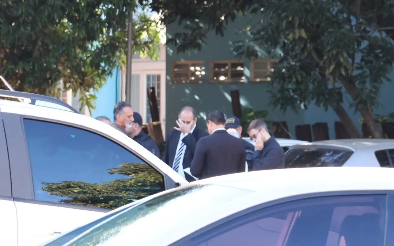 Membros do MPMS durante operação na Sisep. (Pietra Dorneles, Midiamax)