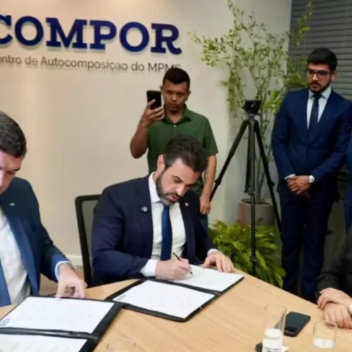 Acordo foi assinado nesta quinta-feira (Foto: Divulgação MPMS)