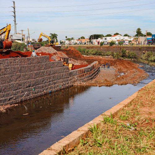 Prefeitura de Campo Grande avança com obras de contenção no Anhanduí e inicia nova etapa na Ernesto Geisel