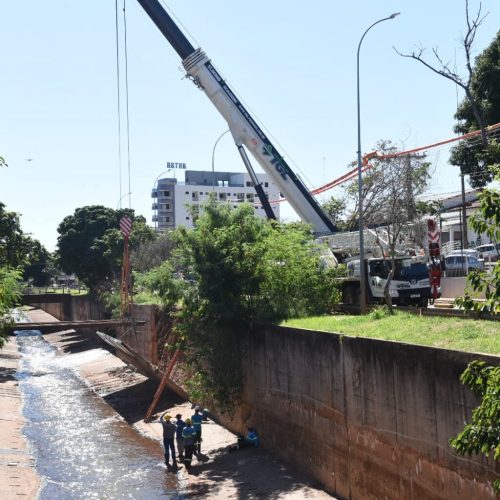 Prefeitura acelera obras de recuperação na Avenida Ernesto Geisel