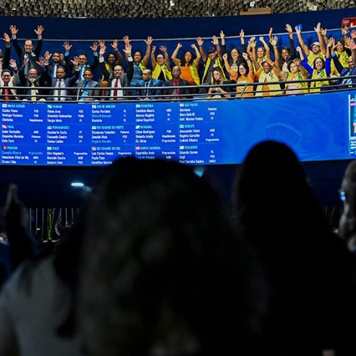 Senado aprova em dois turnos PEC da aposentadoria dos agentes de saúde