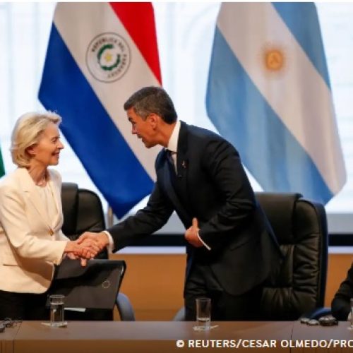 Líderes do Mercosul e da UE assinam acordo e defendem multilateralismo