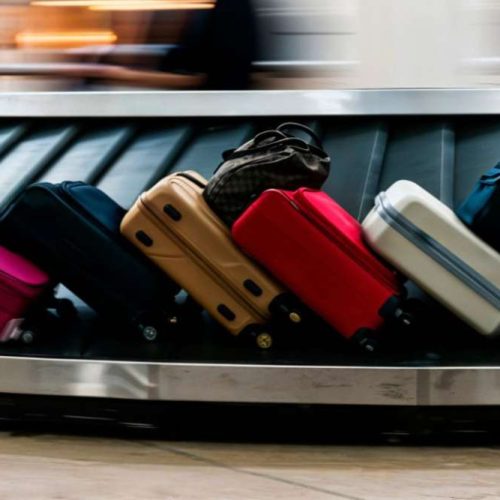 Se perceber que sua bagagem foi violada, acione as autoridades do aeroporto
Foto: Imagem ilustrativa
