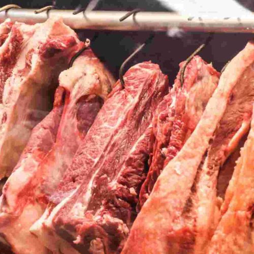 Carne bovina em açougue. (Henrique Arakaki, Midiamax)