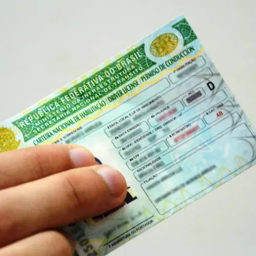 Novas regras para obtenção da CNH vão permitir fazer curso teórico a distância