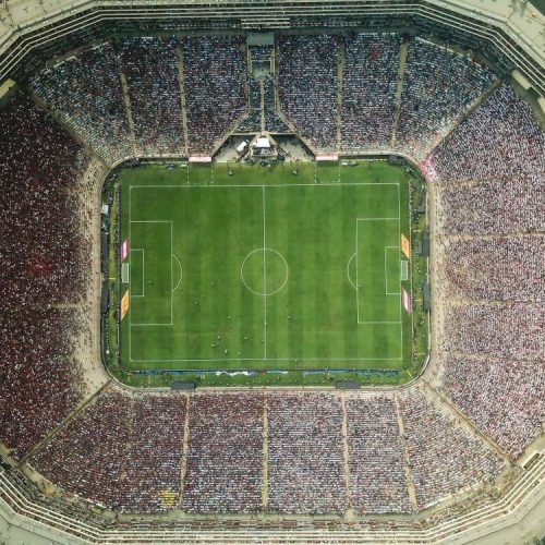 Final será no Estádio Monumental, em Lima
Foto: Marcos Reategui/Getty Images