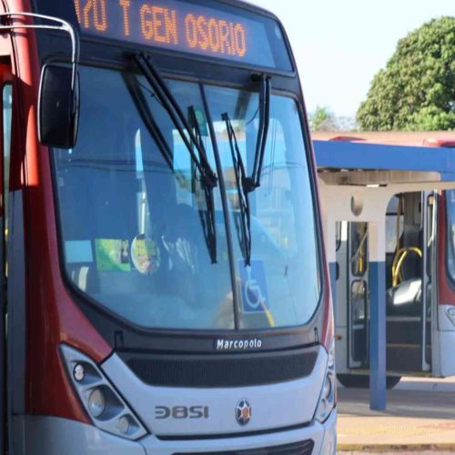 Ônibus do Consórcio Guaicurus, no Terminal Bandeirantes. (Leonardo de França, Jornal Midiamax)